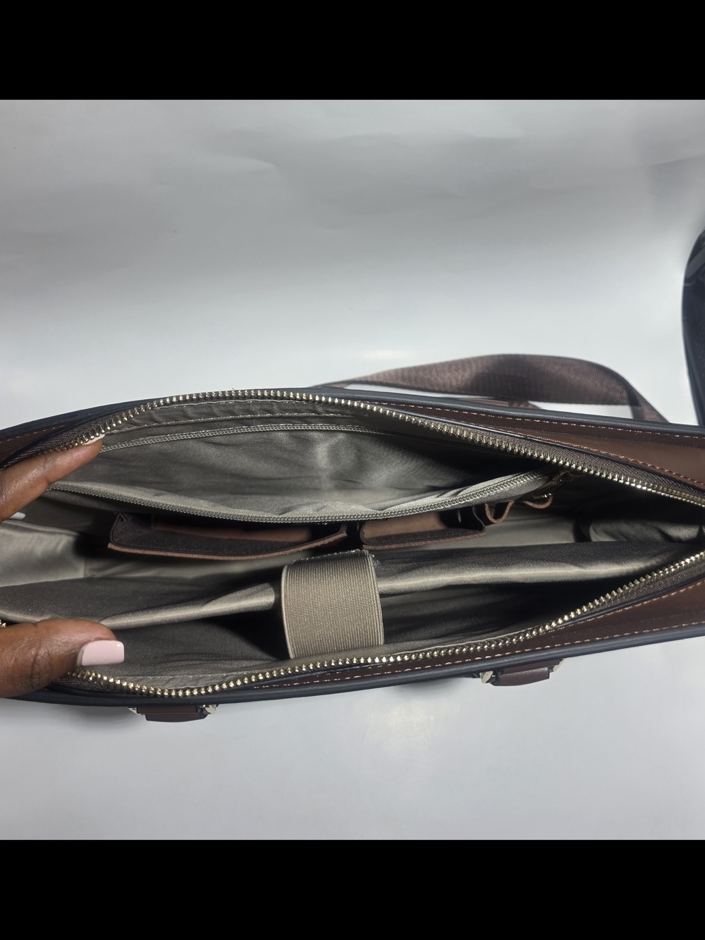 Bostanten Leather Laptop Briefcase Brown Business Bag Mens Womens Shoulder Strap - Picture 2 of 4